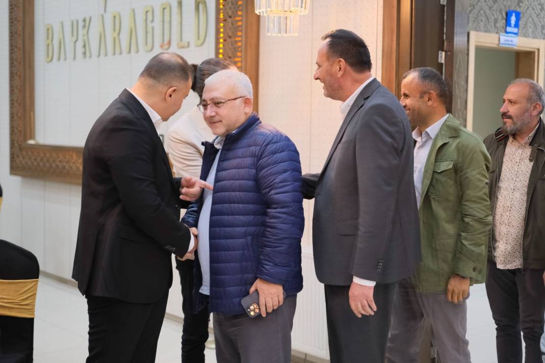 İş insanları bir araya geldi 2